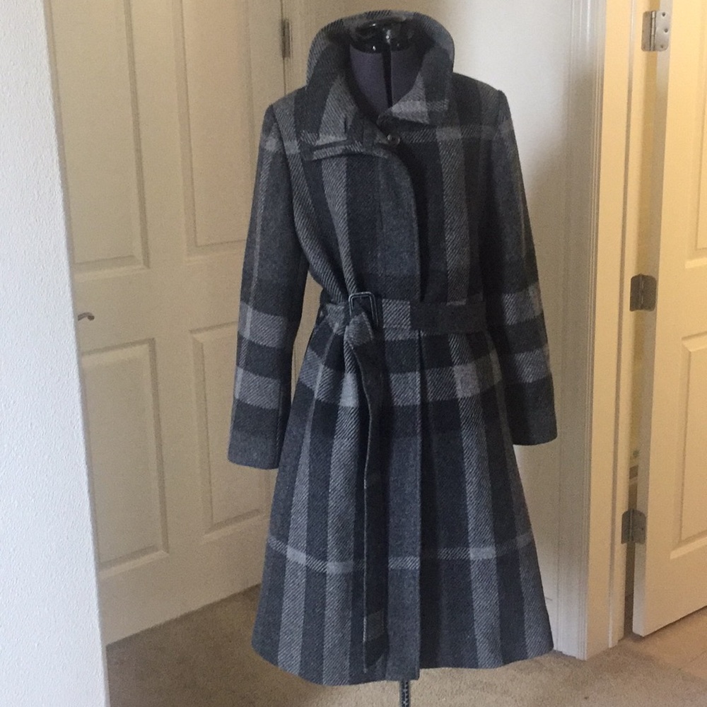 Burberry coat size 12 grey new never worn